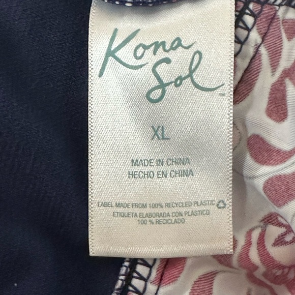 Kona Sol Red and Blue Relaxed Halter Tankini 🍒🌴☀️ - Picture 9 of 11